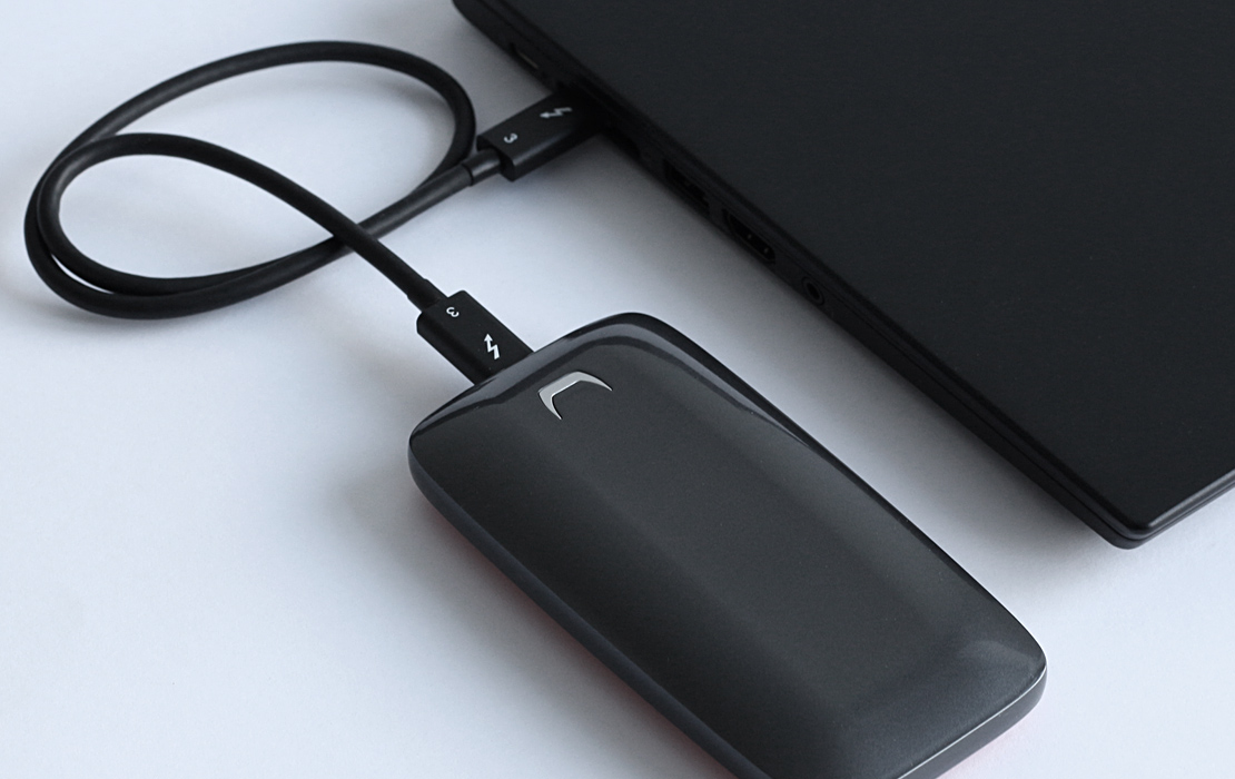 Стиль и скорость: обзор внешнего жесткого диска Samsung Portable SSD X5 Стиль и скорость: обзор внешнего жесткого диска Samsung Portable SSD X5
