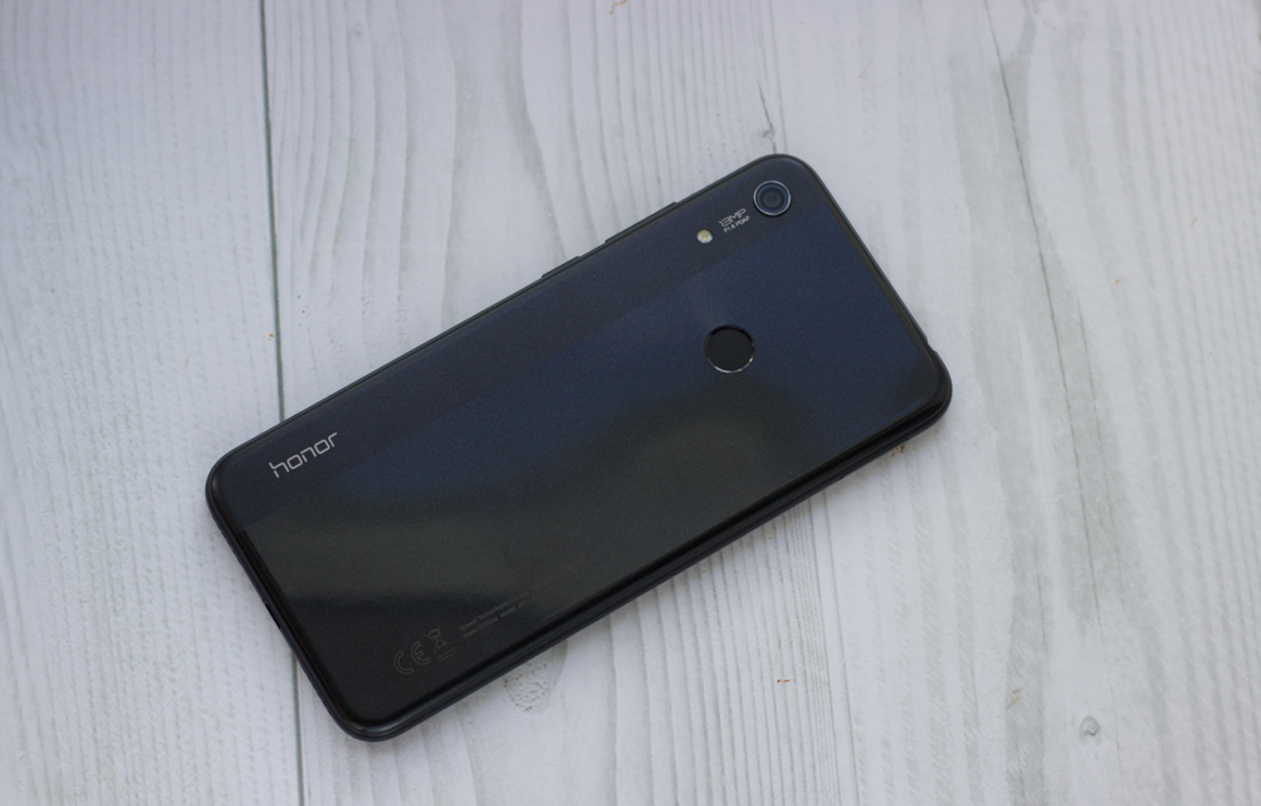 Обзор смартфона Honor 8A, яркого бюджетника с ценой менее $150 Обзор смартфона Honor 8A, яркого бюджетника с ценой менее $150