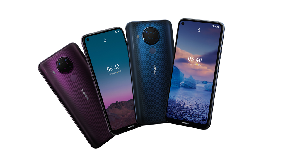 Nokia 5.4 поступит в продажу в Украине в конце января в модификации 4/64 Гб по ориентировочной розничной цене 5 499 грн. Смартфон будет доступен в обоих цветах: полярная ночь и пурпурном. 