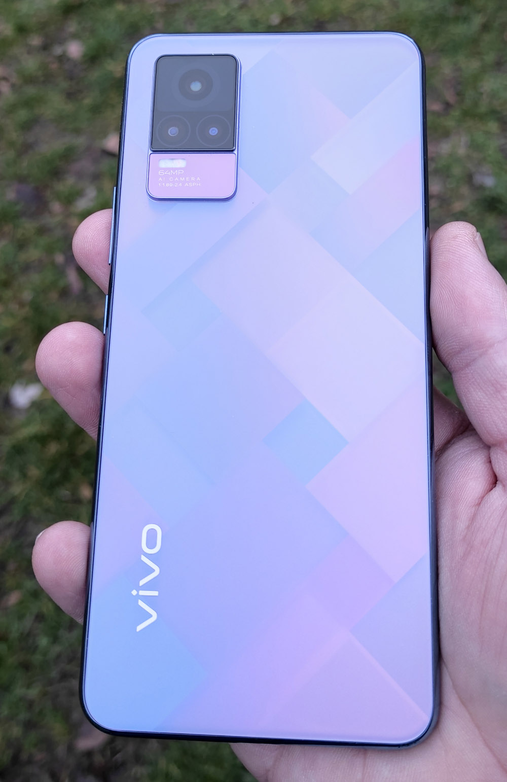 Обзор Vivo 21e: смартфон, о котором не говорил только ленивый Обзор Vivo 21e: смартфон, о котором не говорил только ленивый